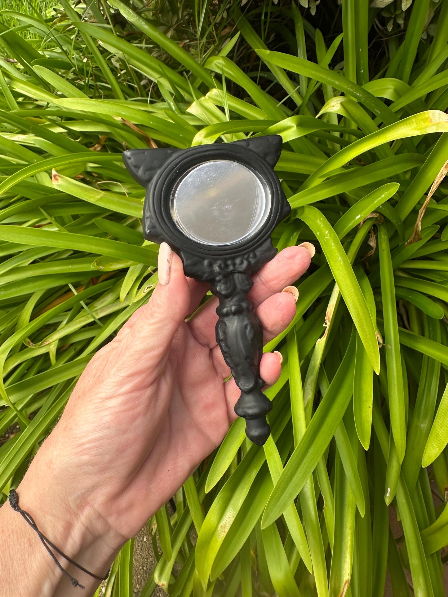 OBSIDIAN CAT MIRROR