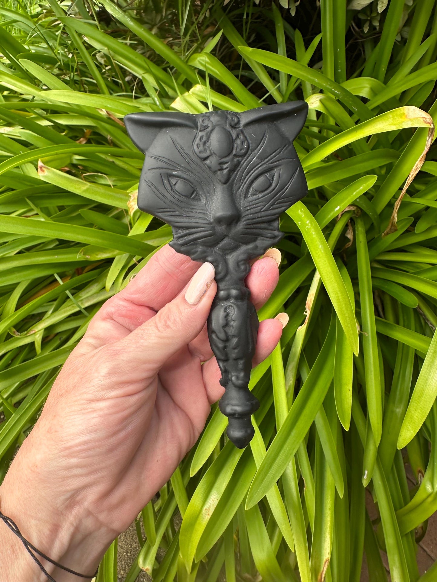 OBSIDIAN CAT MIRROR