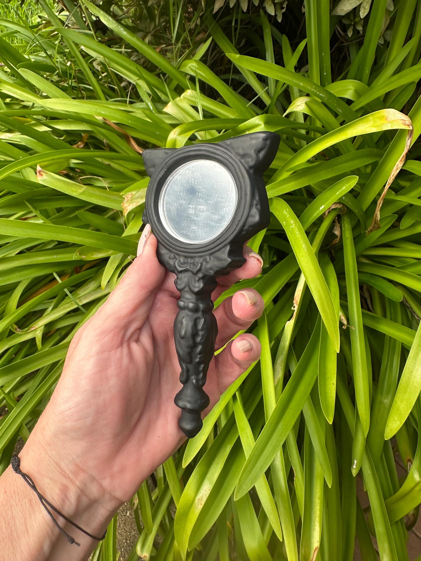 OBSIDIAN CAT MIRROR