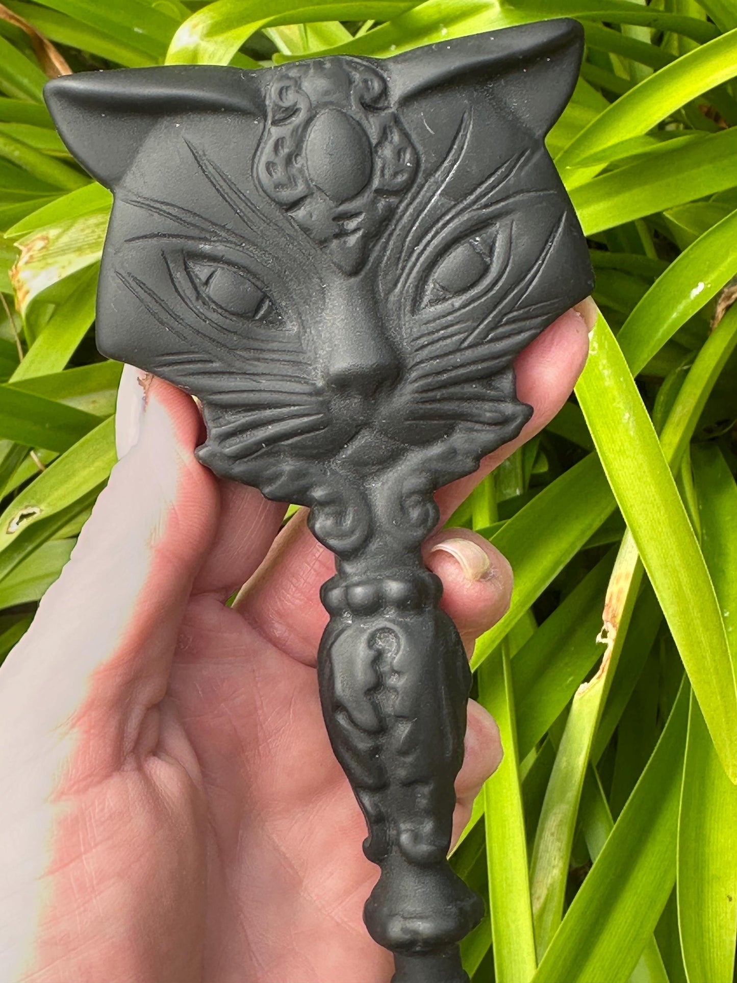OBSIDIAN CAT MIRROR