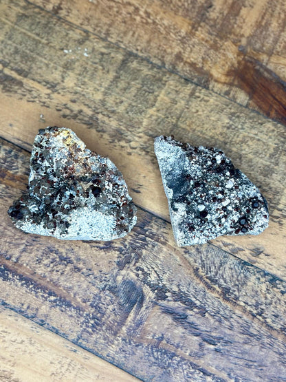 GARNET SPECIMENS