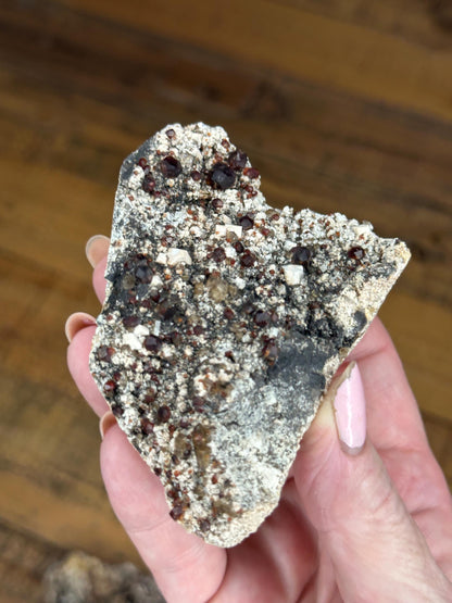 GARNET SPECIMENS