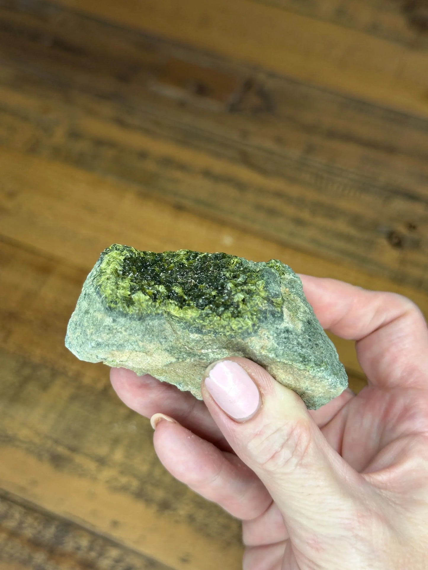 EPIDOTE SPECIMEN