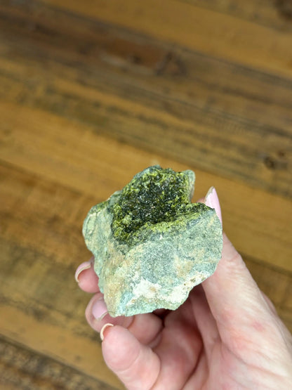 EPIDOTE SPECIMEN