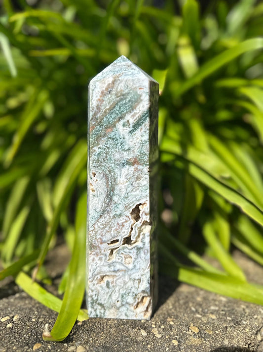 MOSS AGATE TOWER
