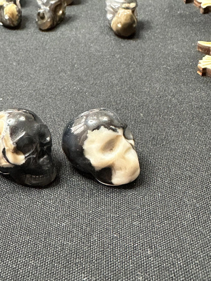 VOLCANO AGATE mini SKULLS